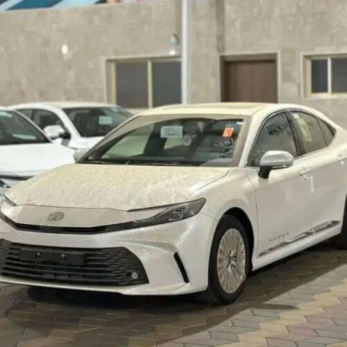 تويوتا كامري LE 2025