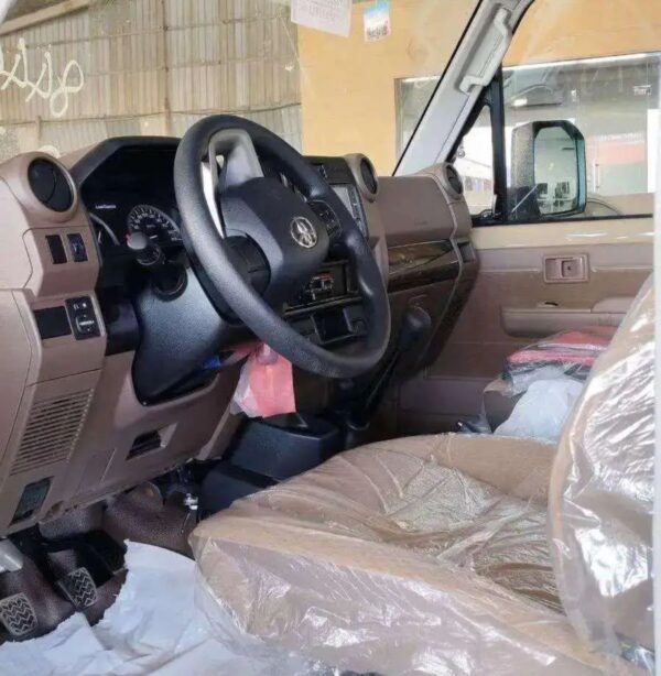WhatsApp Image 2025-02-23 at 17.39.01 (2) تويوتا ربع بنزين قير عادي