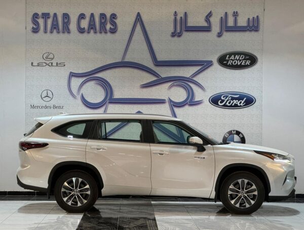 تويوتا هايلندر GLE 2024